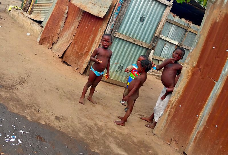 Africký slum - klikněte pro zobrazení detailu