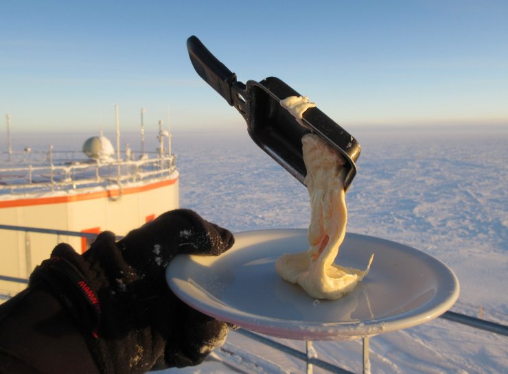 zobrazit detail snímku: Sýr Raclette.