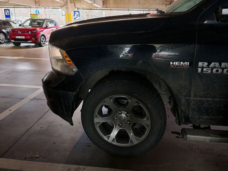 Citroen ë-C3 nebo RAM 1500 Hemi - co je lepší do města? - klikněte pro zobrazení detailu