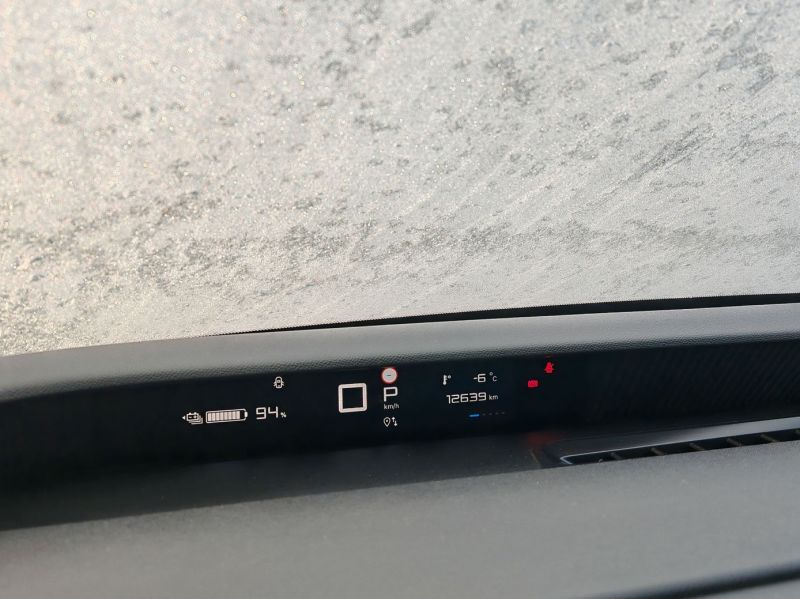 Přes noc zamrzlo sklo? Žádný problém. - klikněte pro zobrazení detailu