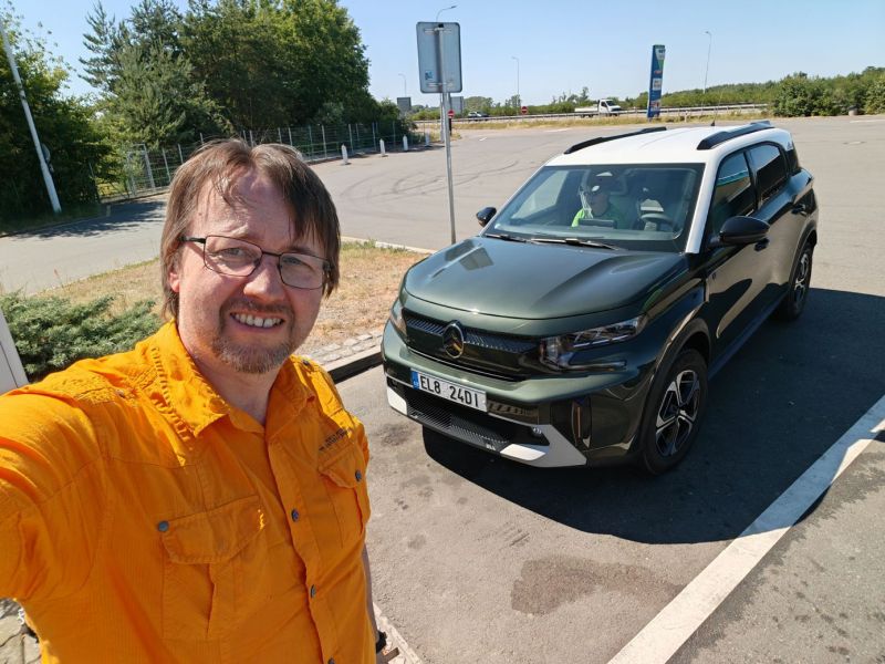 Prvních pár kilometrů od půjčení auta za námi... - klikněte pro zobrazení detailu