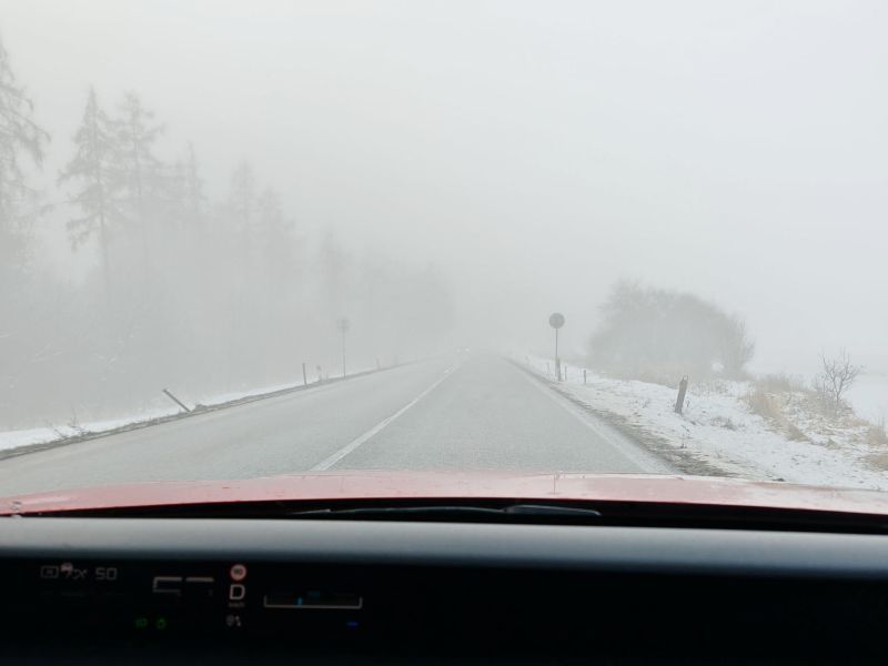 K zimě neodmyslitelně patří mlha. - klikněte pro zobrazení detailu