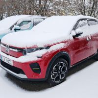 Citroen ë-C3 pod sněhem. - klikněte pro zobrazení detailu