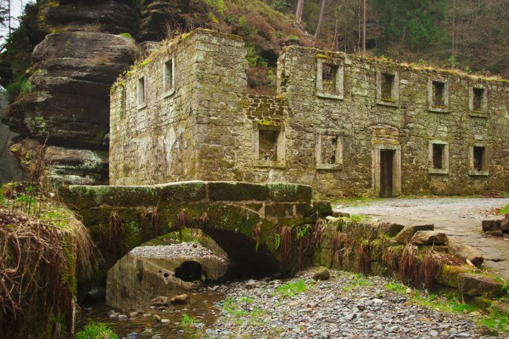 zobrazit detail snímku: Dolský mlýn u Jetřichovic.