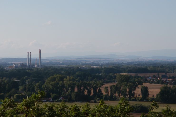 zobrazit detail snímku: Elektrárna Opatovice z Kunětické hory