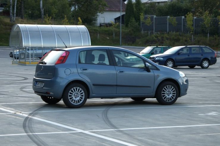 zobrazit detail snímku: Fiat Punto