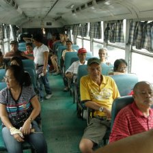 Uvnitř klimatizovaného autobusu