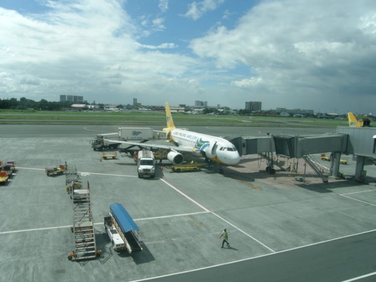 zobrazit detail snímku: letadlo společnosti Cebu Pacific na letišti na Boholu