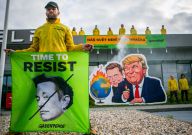 Greenpeace proti miliardářům – díl 1 - Blahobyt: Desítka aktivistů a aktivistek Greenpeace z…