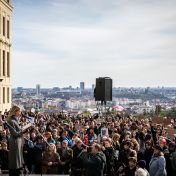 Včerejší datum demonstrace za MŽP na Hradčanech přináší symboliku