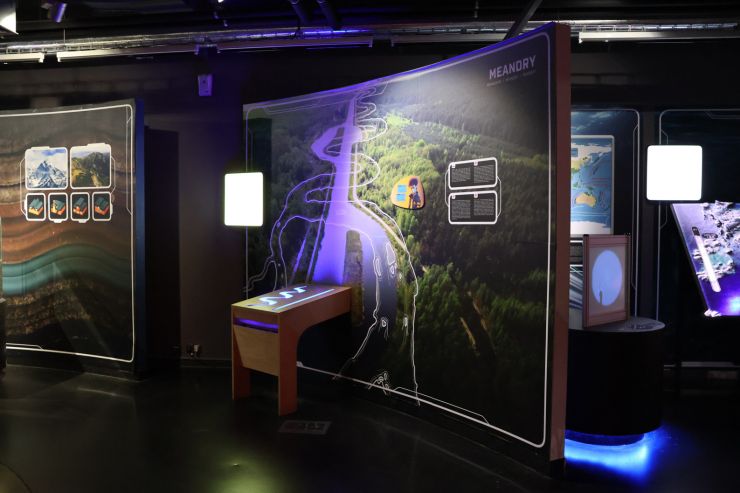 zobrazit detail snímku: IQlandia - proč jsou důležité na řece meandry 