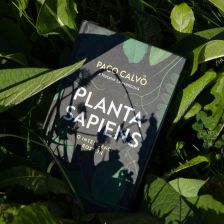 Kniha Planta sapiens – padne hlavní důvod pro veganství?