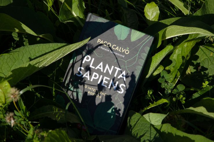 zobrazit detail snímku: Kniha Planta sapiens