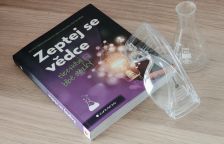 Recenze knihy Zeptej se vědce - Neexistují blbé otázky