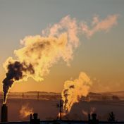 Co nám o emisních povolenkách neřekli 