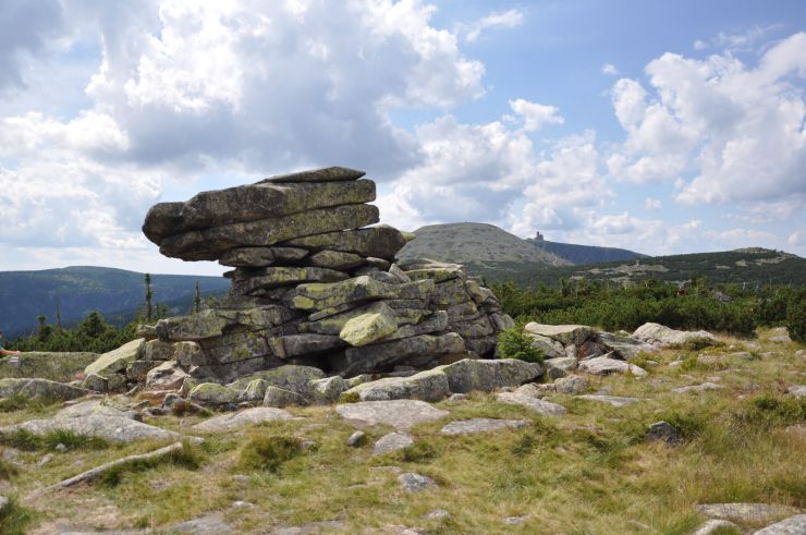 zobrazit detail snímku: Krkonoše - pohled z Mužských kamenů směrem ke Sněžným Jamám