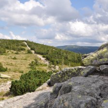 Krkonoše - Pohled z Mužských kamenů zpět směrem ke Špindlerovce