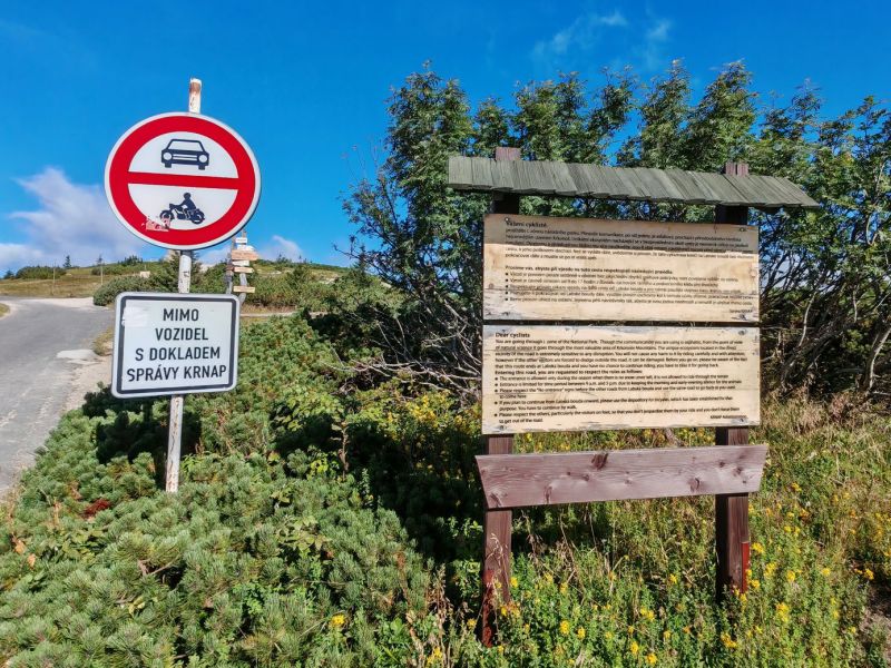 Zákaz vjezdu na území KRNAP. - klikněte pro zobrazení detailu Zákaz vjezdu na území KRNAP. - klikněte pro zobrazení detailu