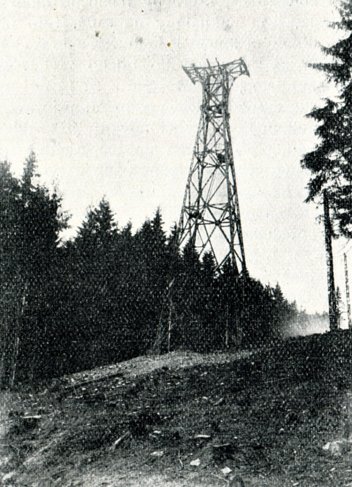 Pohled na trať za montáže lanovky - klikněte pro zobrazení detailu