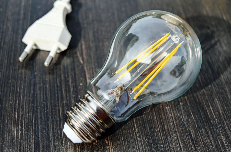 zobrazit detail snímku: Retro LED žárovka.