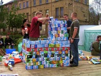 Tetrapackový hrad - klikněte pro zobrazení detailu