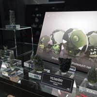 Galerie minerálů Dvůr Králové - vltavíny - klikněte pro zobrazení detailu
