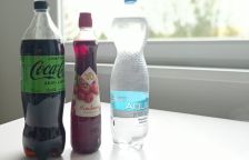 Zálohované PET lahve a plechovky od roku 2025