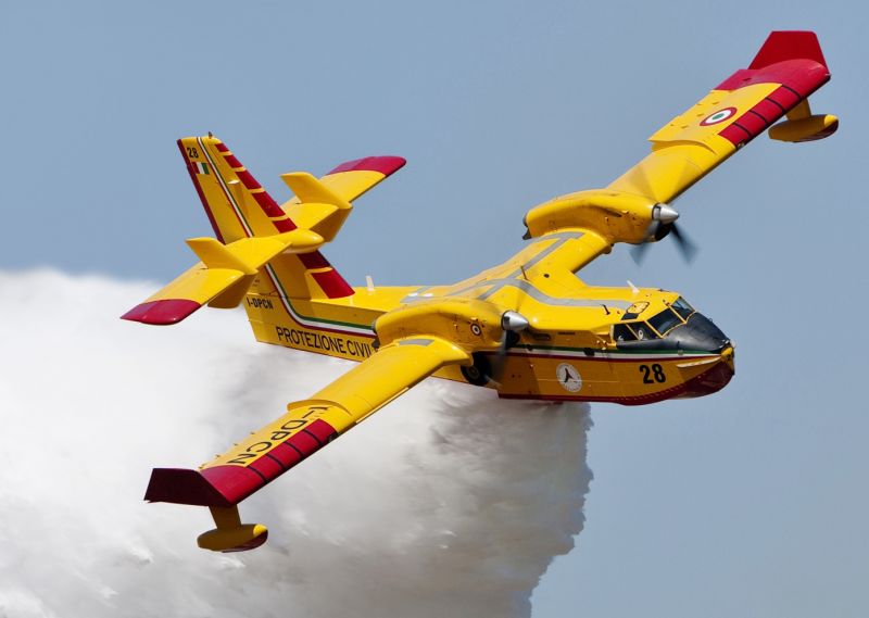 Letadlo Canadair CL-415. - klikněte pro zobrazení detailu
