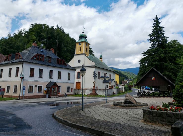 zobrazit detail snímku: Náměstí Dolní dvůr