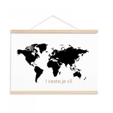 Plakát s mapou a motivačním textem "I cesta může být cíl"