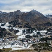 Lyžaři i fanoušci, nejen aktivisté:“ Nechceme fosilní sponzory“