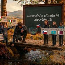 Hlasování o klimatické odpovědnosti v OSN