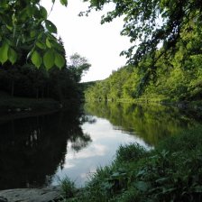 stíny nad otavou se dlouží, brzy už bude čas
