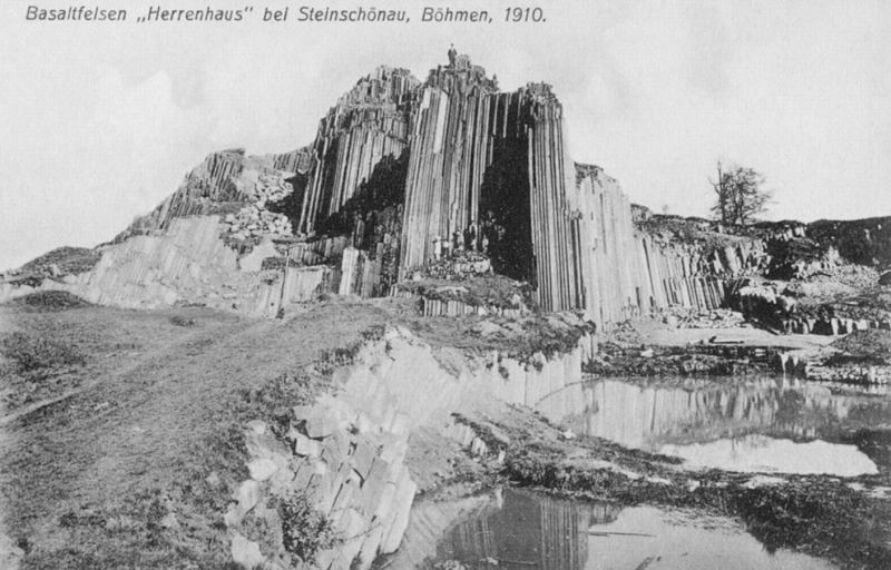 Panská skála v roce 1910 - klikněte pro zobrazení detailu Panská skála v roce 1910 - klikněte pro zobrazení detailu