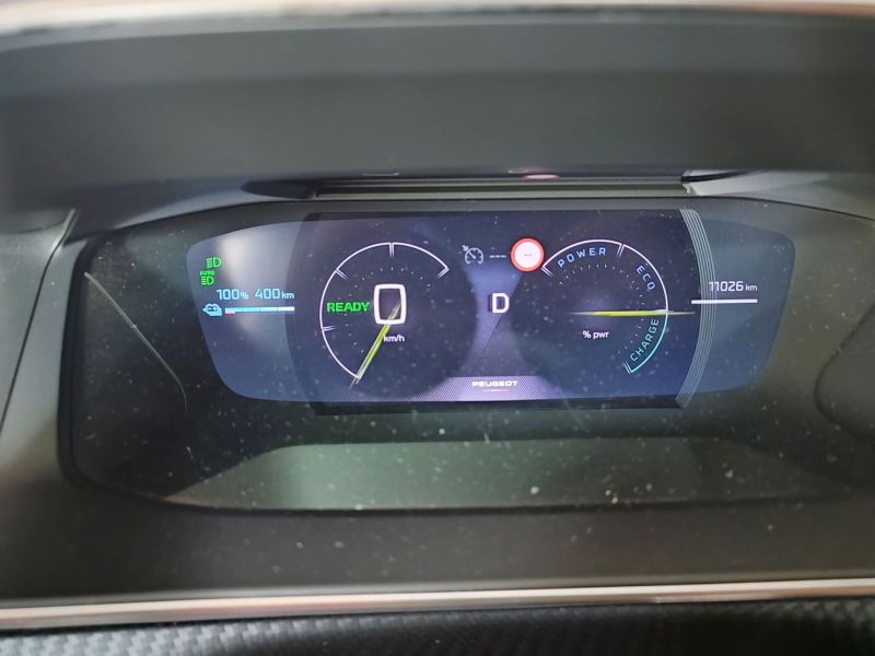 Dojezd? 400 km! - klikněte pro zobrazení detailu