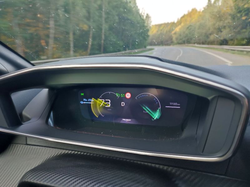 Jedeme z kopečka a dobíjíme baterku. - klikněte pro zobrazení detailu