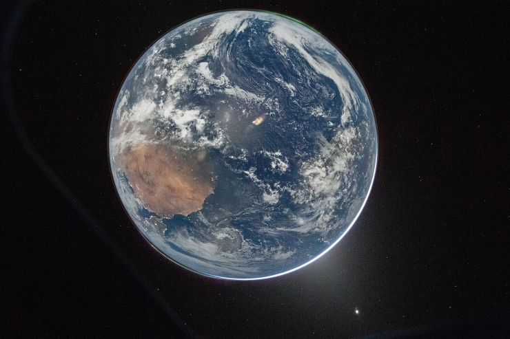 zobrazit detail snímku: planeta Země
