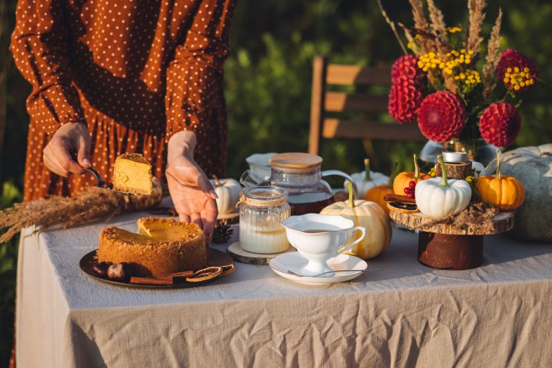 Prostřený podzimní stůl - klikněte pro zobrazení detailu Prostřený podzimní stůl - klikněte pro zobrazení detailu