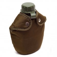 Vojenská polní láhev neboli čutora.