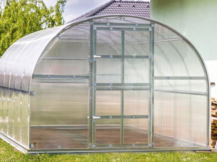 zobrazit detail snímku: Skleník Gardentec Classic.
