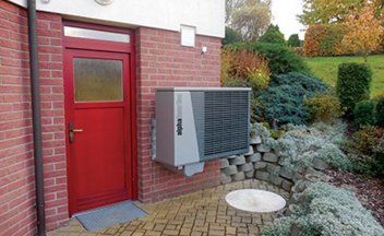 Instalace tepelného čerpadla vzduch-voda. - klikněte pro zobrazení detailu