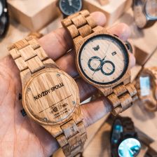 Dřevěné hodinky Fredd Oak s gravírováním
