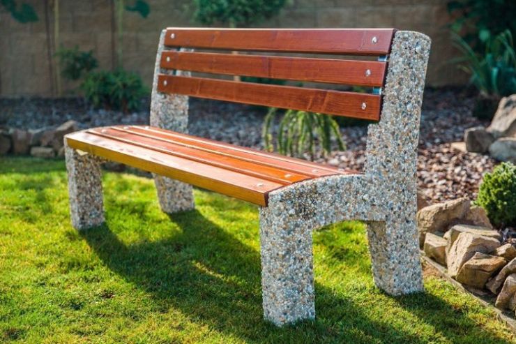 zobrazit detail snímku: Parková lavička 1500 mm s betonovou nohou - oblázek