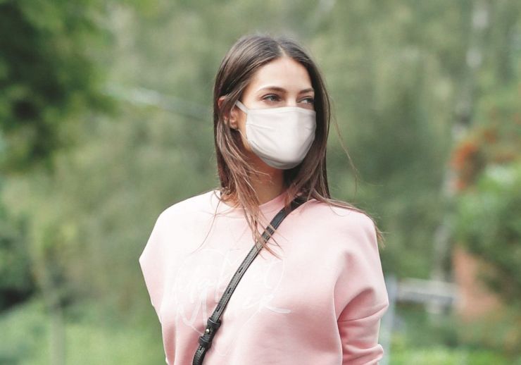 zobrazit detail snímku: Třívrstvá bavlněná rouška.