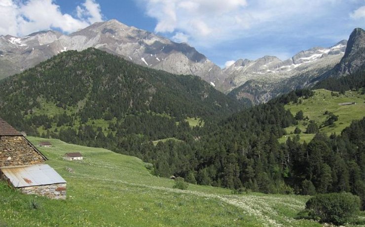 zobrazit detail snímku: Druhý nejvyšší vrchol Pyrenejí - Pico Posets