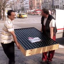 Instalace reklamy Pilsner Urqell