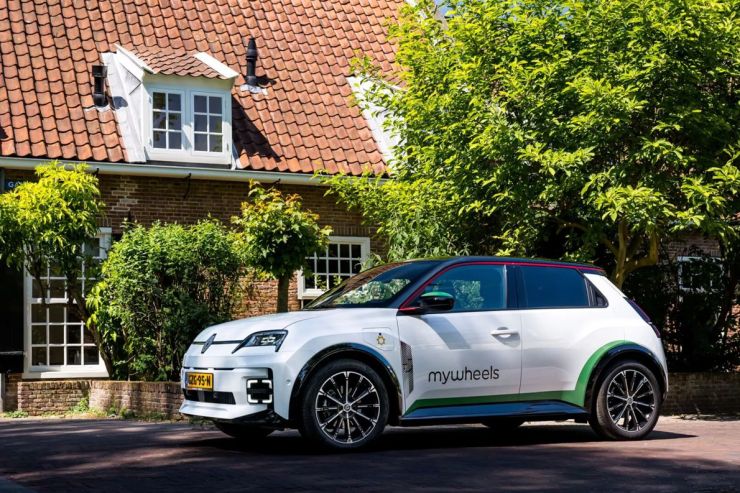 zobrazit detail snímku: Renaultu 5 E-Tech.