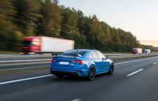 Co skutečně stojí jízda na dálnici v rychlosti 150 km/h?