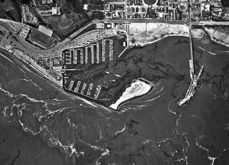 zobrazit detail snímku: Ropná skvrna z družice Noaa