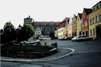 Náměstí v Horšovském Týně - klikněte pro zobrazení detailu Náměstí v Horšovském Týně - klikněte pro zobrazení detailu